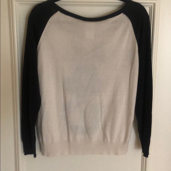 Disney Minnie Sweater - Picture 3 of 5